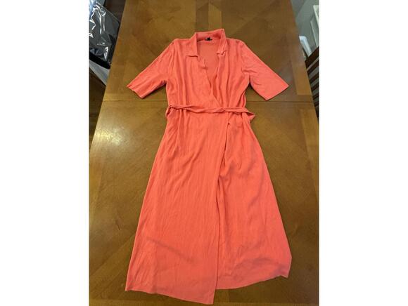 Ann Taylor Dresses & Skirts - Ann Taylor Coral Wrap Dress with Belt Size Large